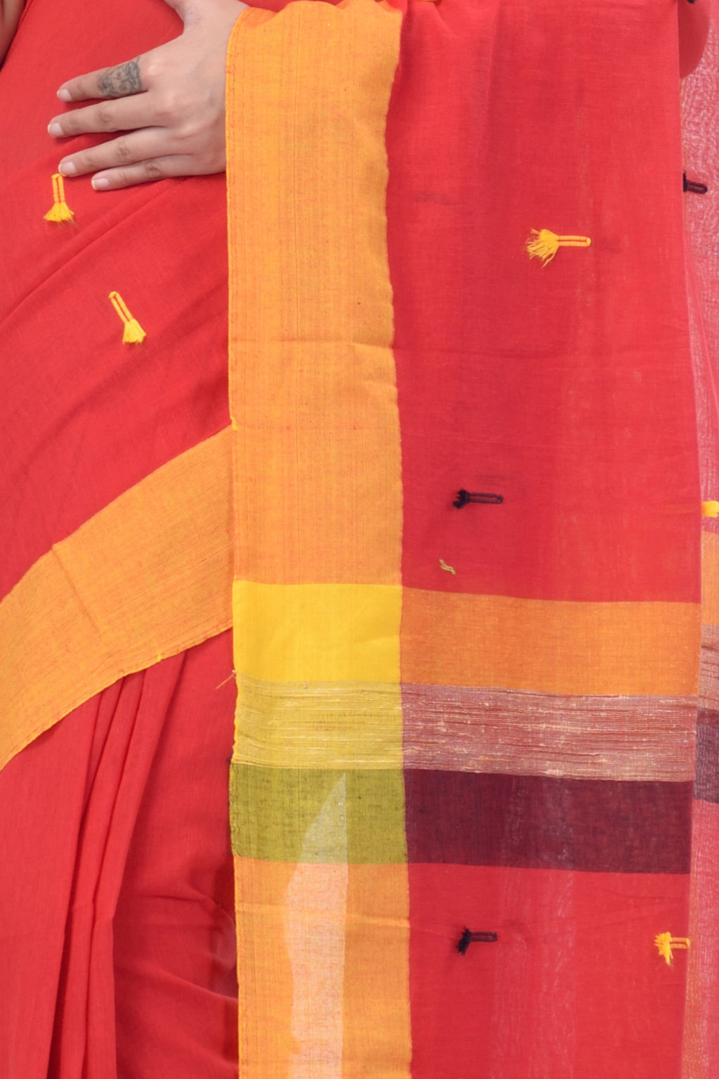 Red Pure Cotton Clacial Desigined Hand Loom Saree (121)